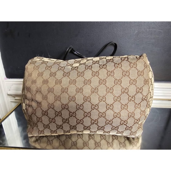 Gucci Beige and Black Shoulder Bag - Picture 9 of 11